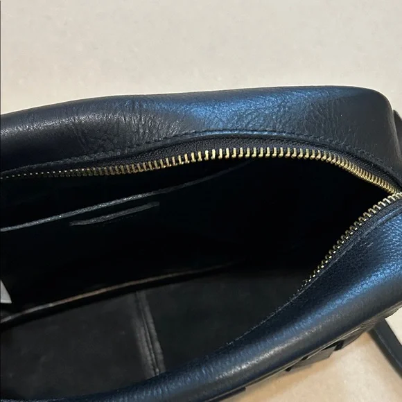 Madewell The Large Transport Camera Bag: Woven Edition - Picture 2 of 5